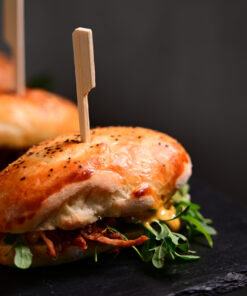 Mini pulled chichen burger