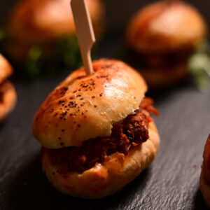 Mini pulled pork burger