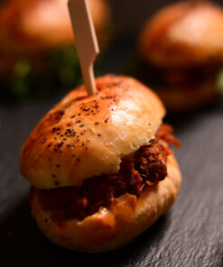 Mini pulled pork burger