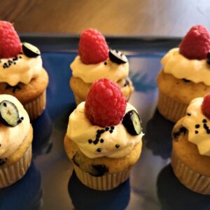 Málnahabos csokidarás mini muffin